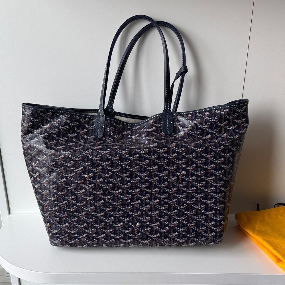 Goyard St. Louis PM - Navy - LIKE NEW